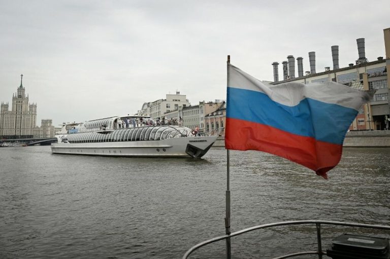 زلزالان عنيفان يهزان “كامتشاتكا” الروسية وإنذار تسونامي يرتفع