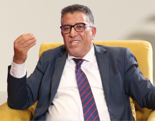 حموني: الحكومة لم تلتزم ببرنامجها.. أرقام رسمية تثبت إخفاقها في ملفات حيوية (حوار)